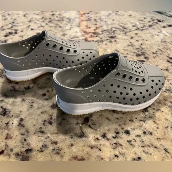 NWOT Native Shoes Unisex Toddler Robbie Shoe - Picture 2 of 6